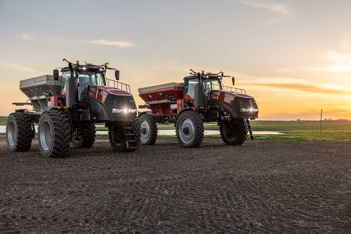 The-Case-IH-Trident™-5550-applicator-with-Raven-Autonomy™-allows-for-one-or-more-driverless-machines-in-the-field_622498.jpg