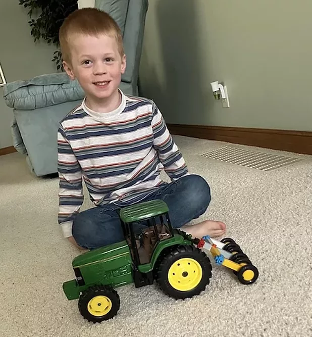 strip-till kid.png