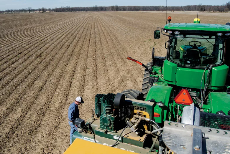 032_Ryan_Groholske_Farm_JZ_0415.jpg