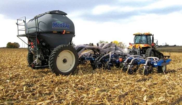 Montag-Fall-Strip-Till.jpg